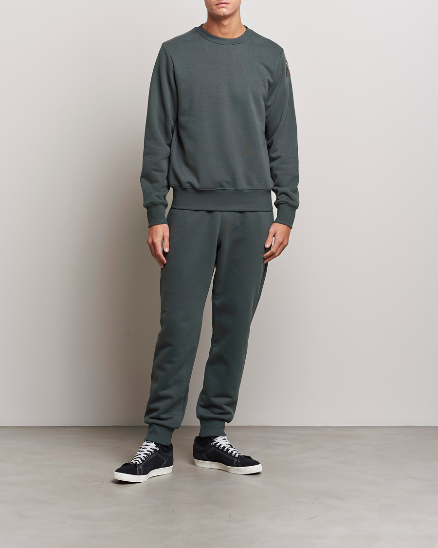 Mies | Housut | Parajumpers | Makalu Super Easy Sweatpants Green Gables