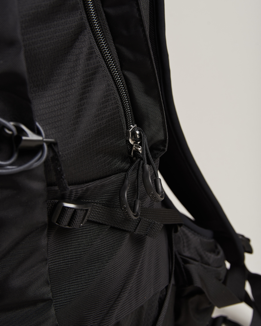 Mies | Osprey Talon 22 Backpack Stealth Black | Osprey | Talon 22 Backpack Stealth Black