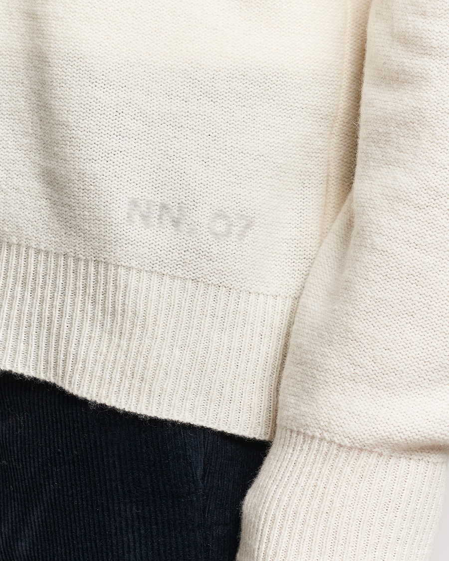 Mies | Puserot | NN07 | Nigel Lambswool Knitted Crew Neck Ecru