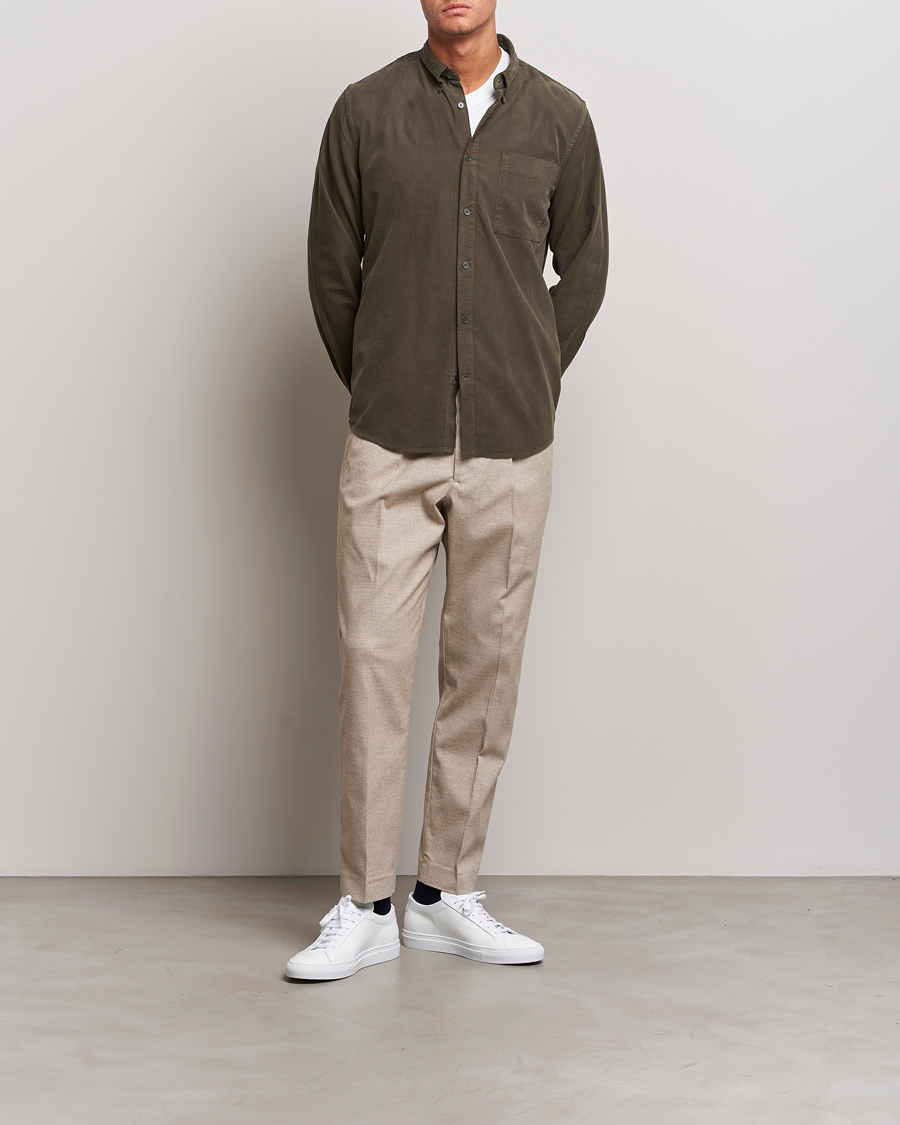Mies | Kauluspaidat | NN07 | Arne Baby Cord Shirt Dark Army
