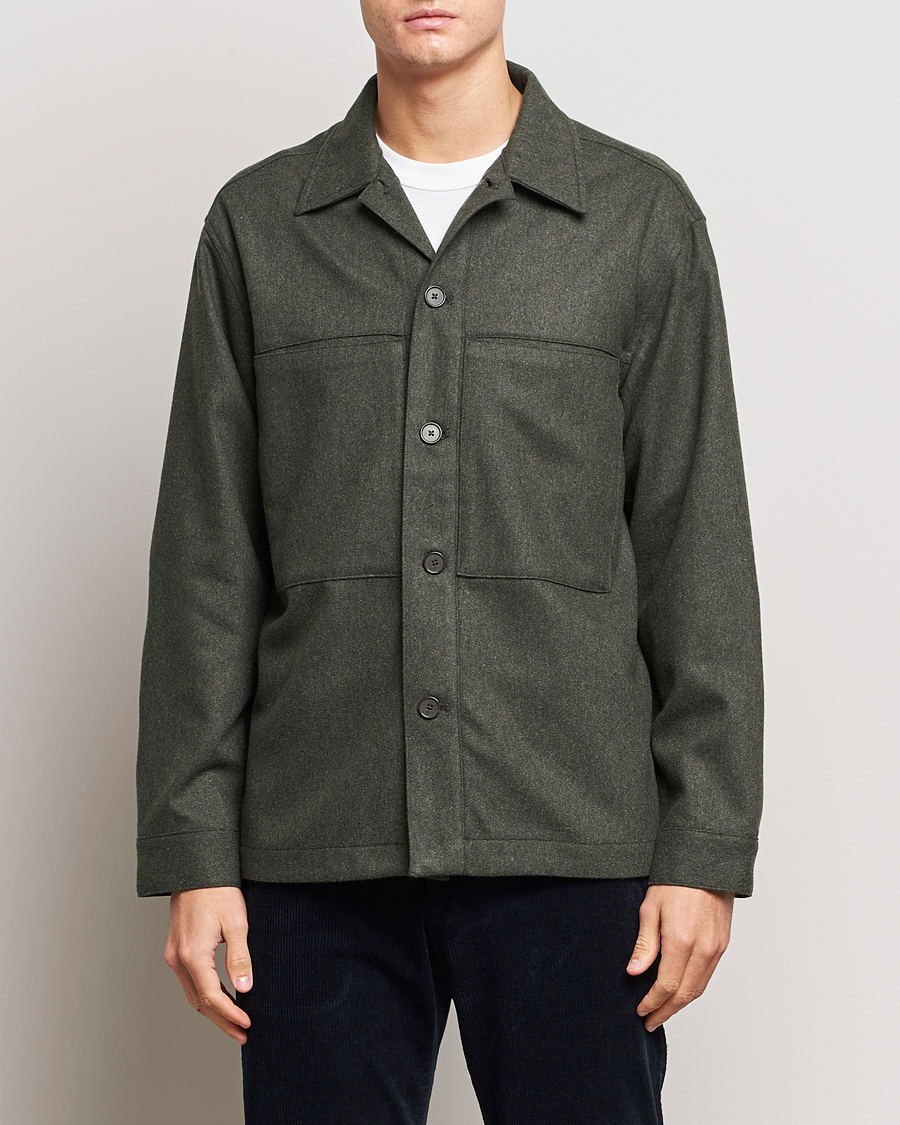 Mies | Kauluspaidat | NN07 | Isak Pocket Overshirt Dark Green