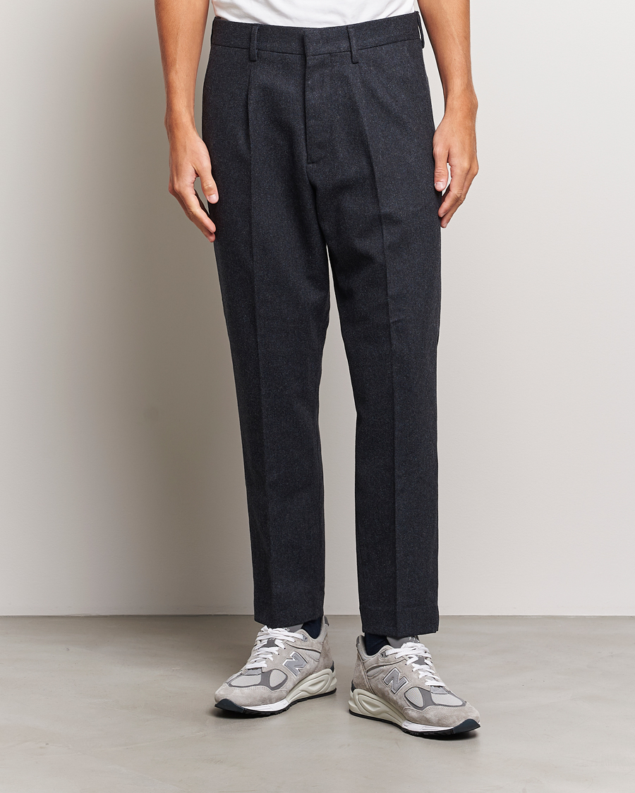 Mies | Housut | NN07 | Bill Brushed Flannel Pleated Trousers Navy Blue