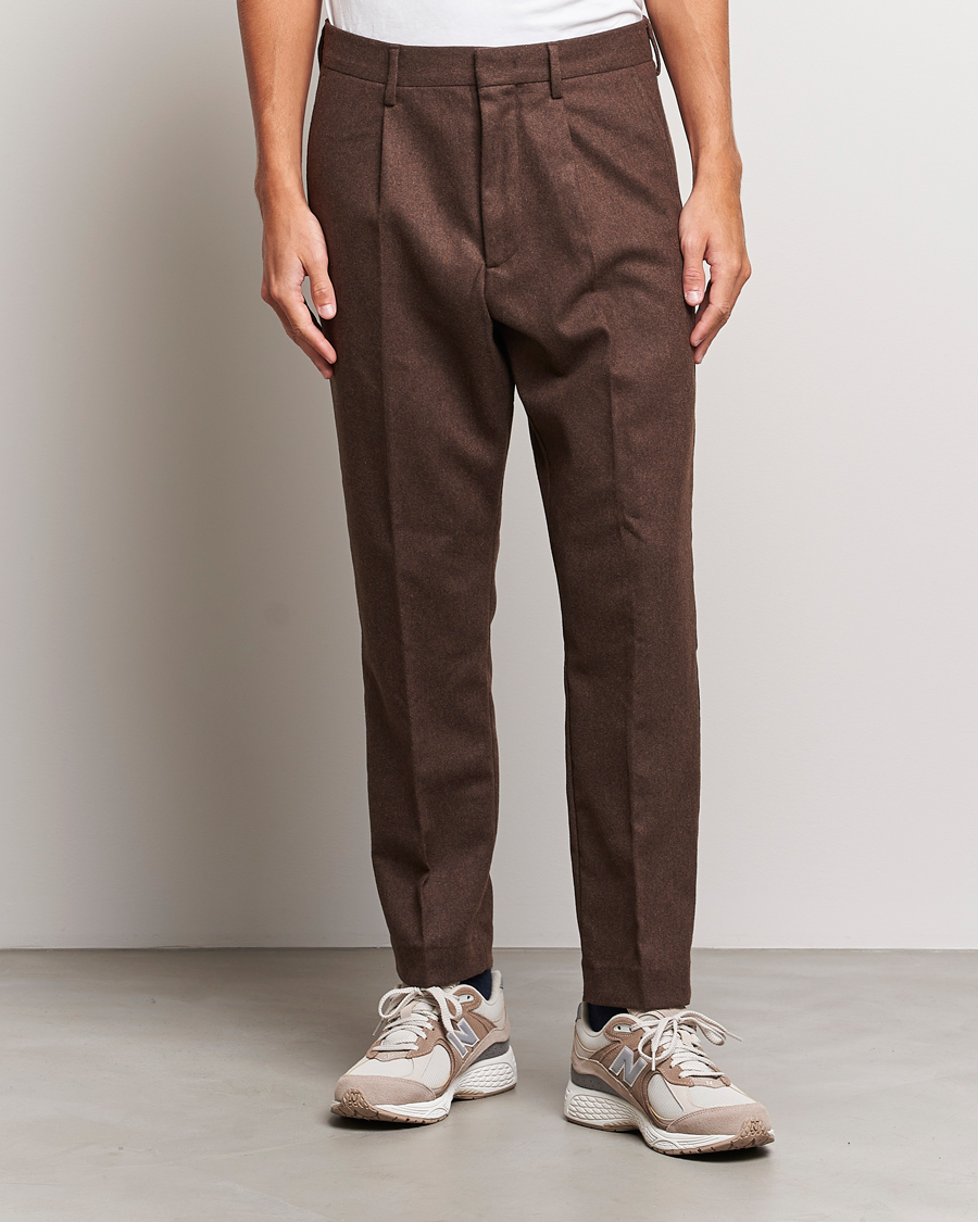 Mies | Housut | NN07 | Bill Brushed Flannel Pleated Trousers Demitasse Brown