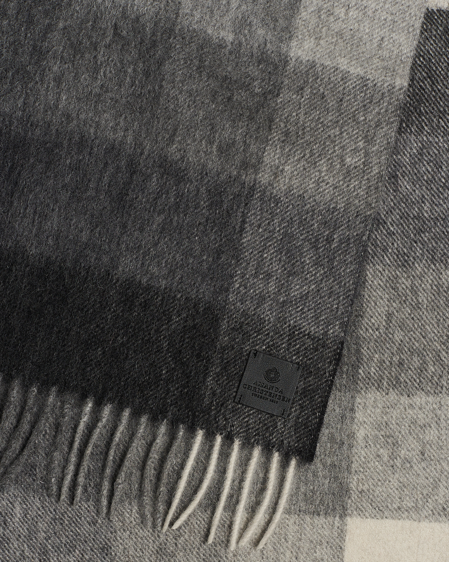 Mies | Amanda Christensen Merino Wool Block Check Scarf Black/Grey | Amanda Christensen | Merino Wool Block Check Scarf Black/Grey