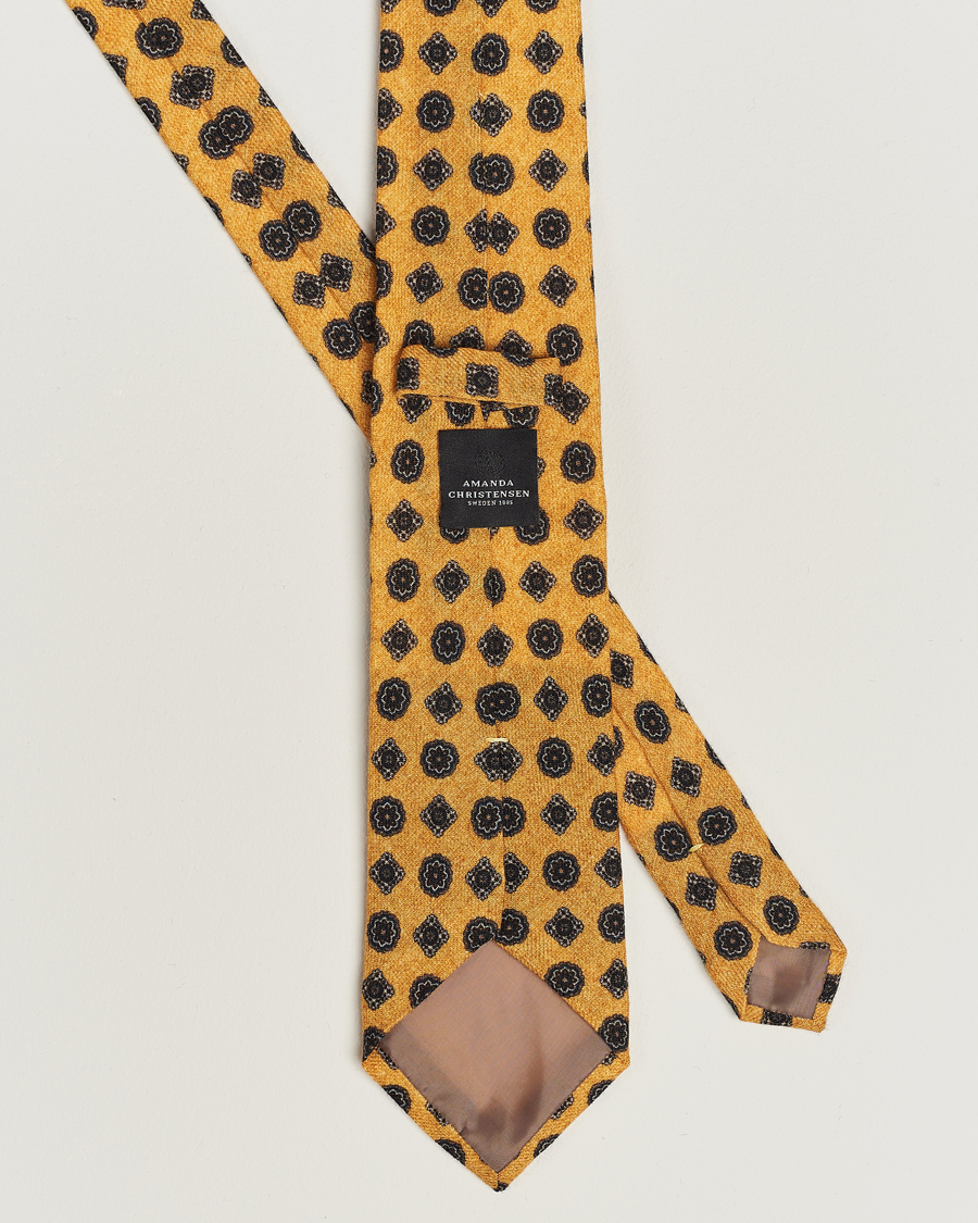 Mies | Amanda Christensen Wool Flannel 8cm Printed Medallion Tie Yellow | Amanda Christensen | Wool Flannel 8cm Printed Medallion Tie Yellow