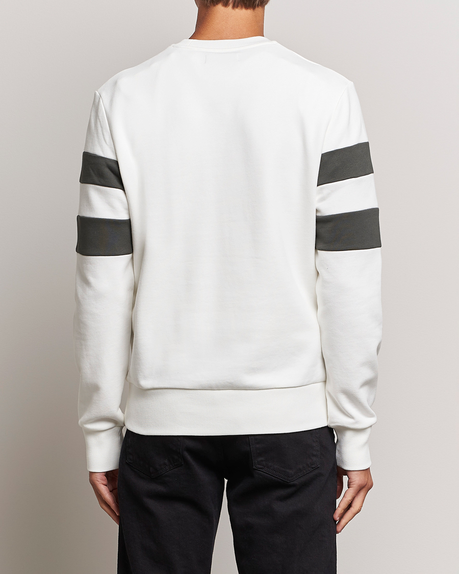 Mies | Puserot | Fred Perry | Tipped Sleeve Sweatshirt Snow Whiite