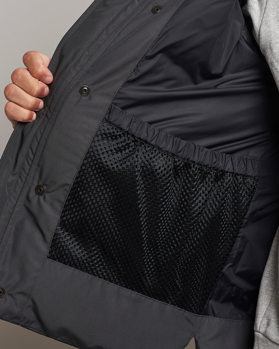 Mies | Takit | Canada Goose | Macmillan parka Graphite