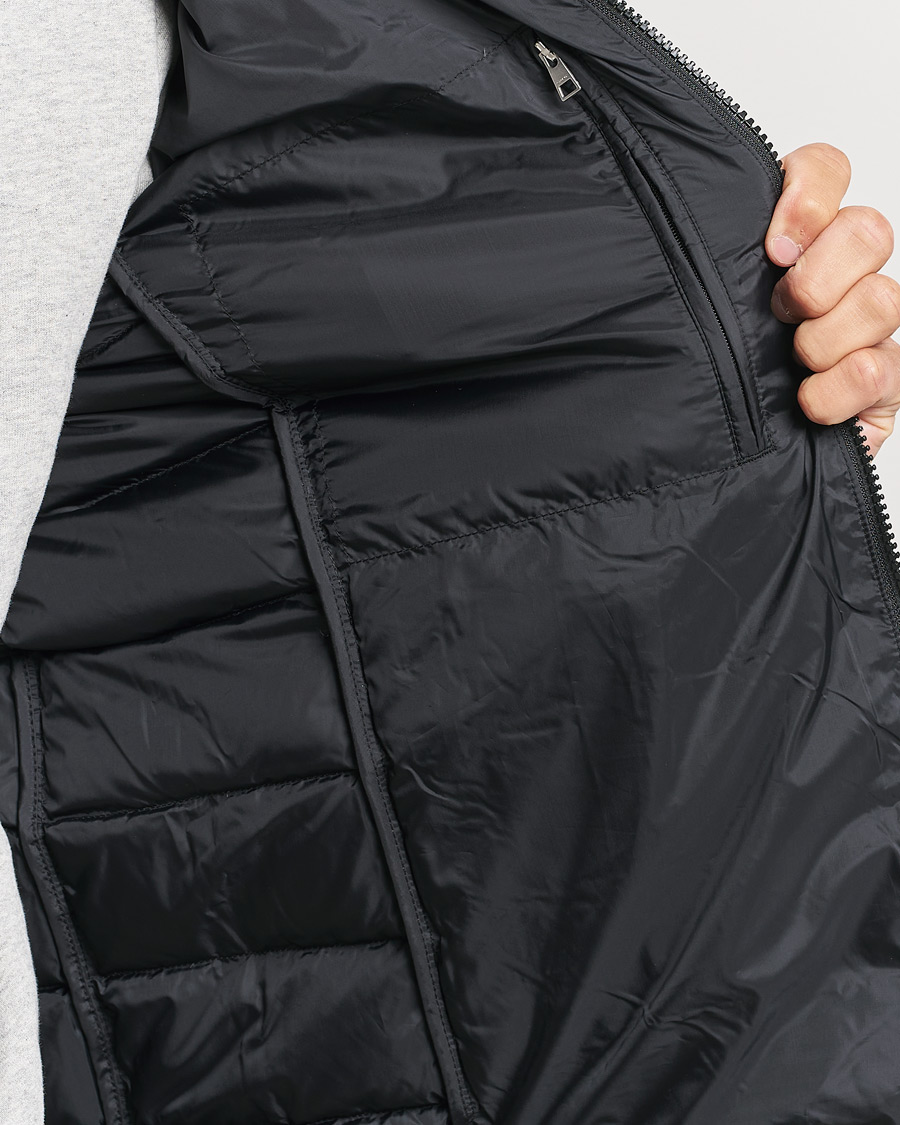 Mies | Takit | GANT | Light Down Hooded Jacket Black