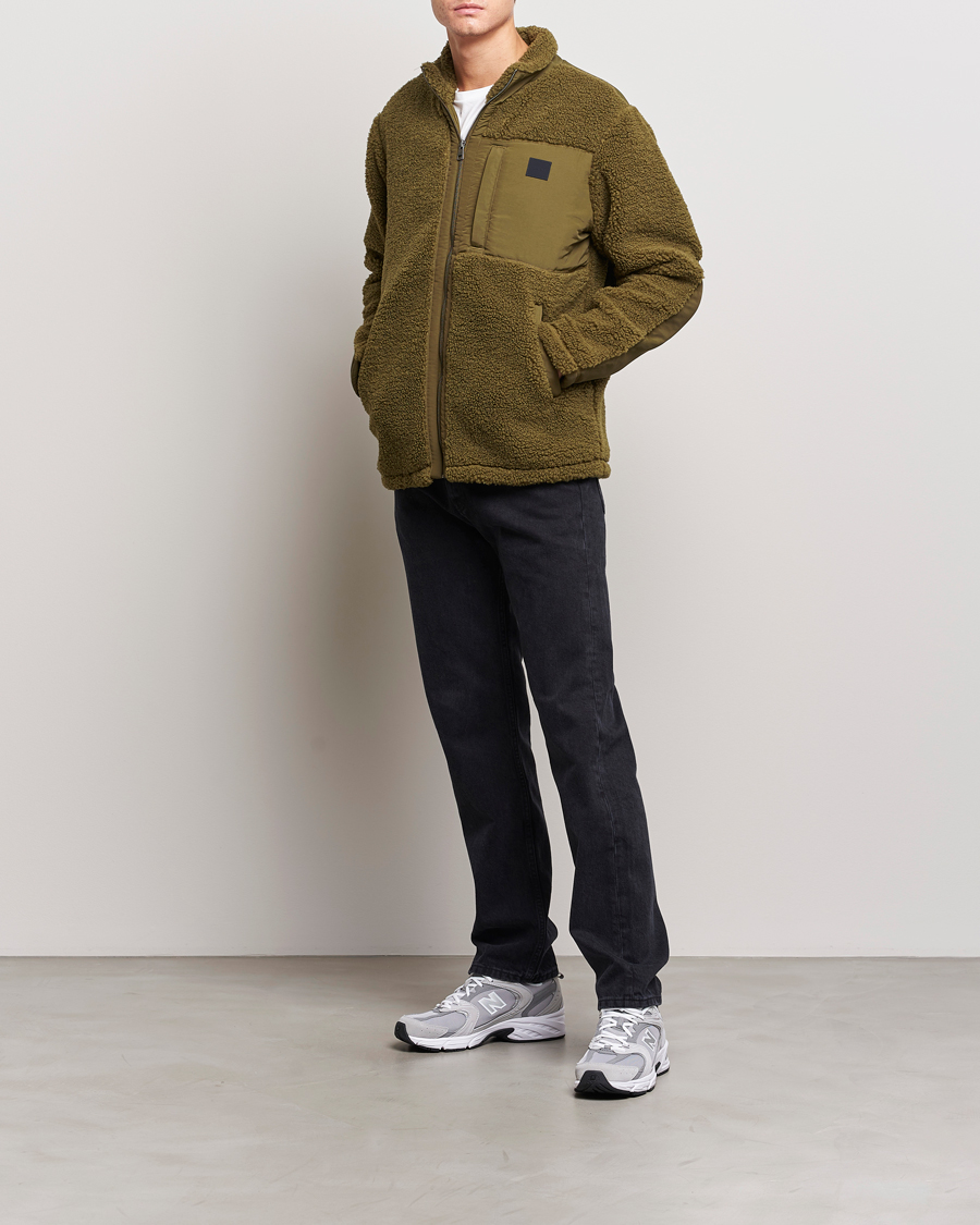 Mies | Puserot | GANT | Sherpa Fleece Full Zip Dark Cactus