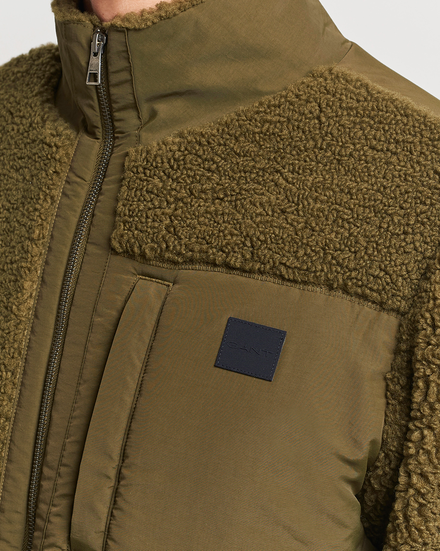 Mies | Puserot | GANT | Sherpa Fleece Full Zip Dark Cactus