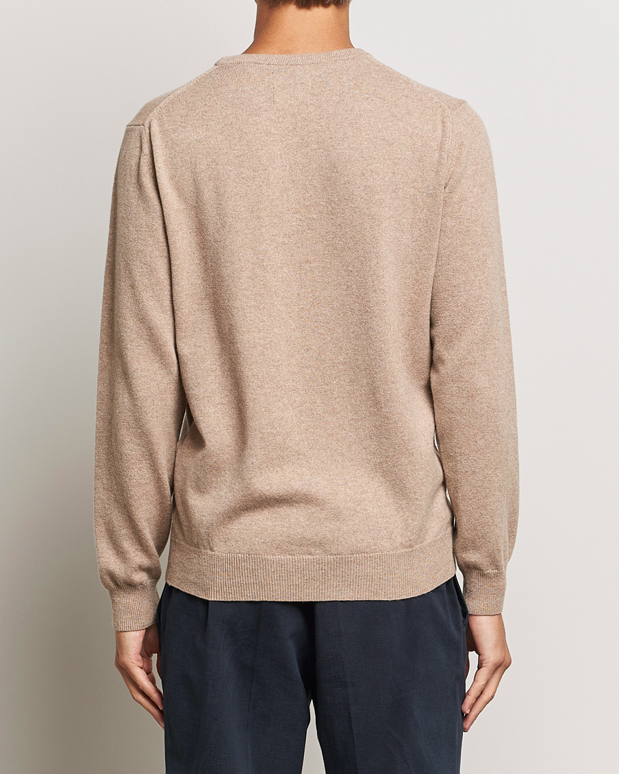 Mies | Puserot | GANT | Lambswool Crew Neck Pullover Dark Sand