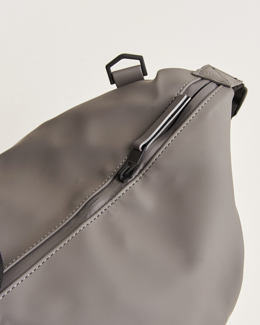 Mies | RAINS Hilo Weekendbag Grey | RAINS | Hilo Weekendbag Grey