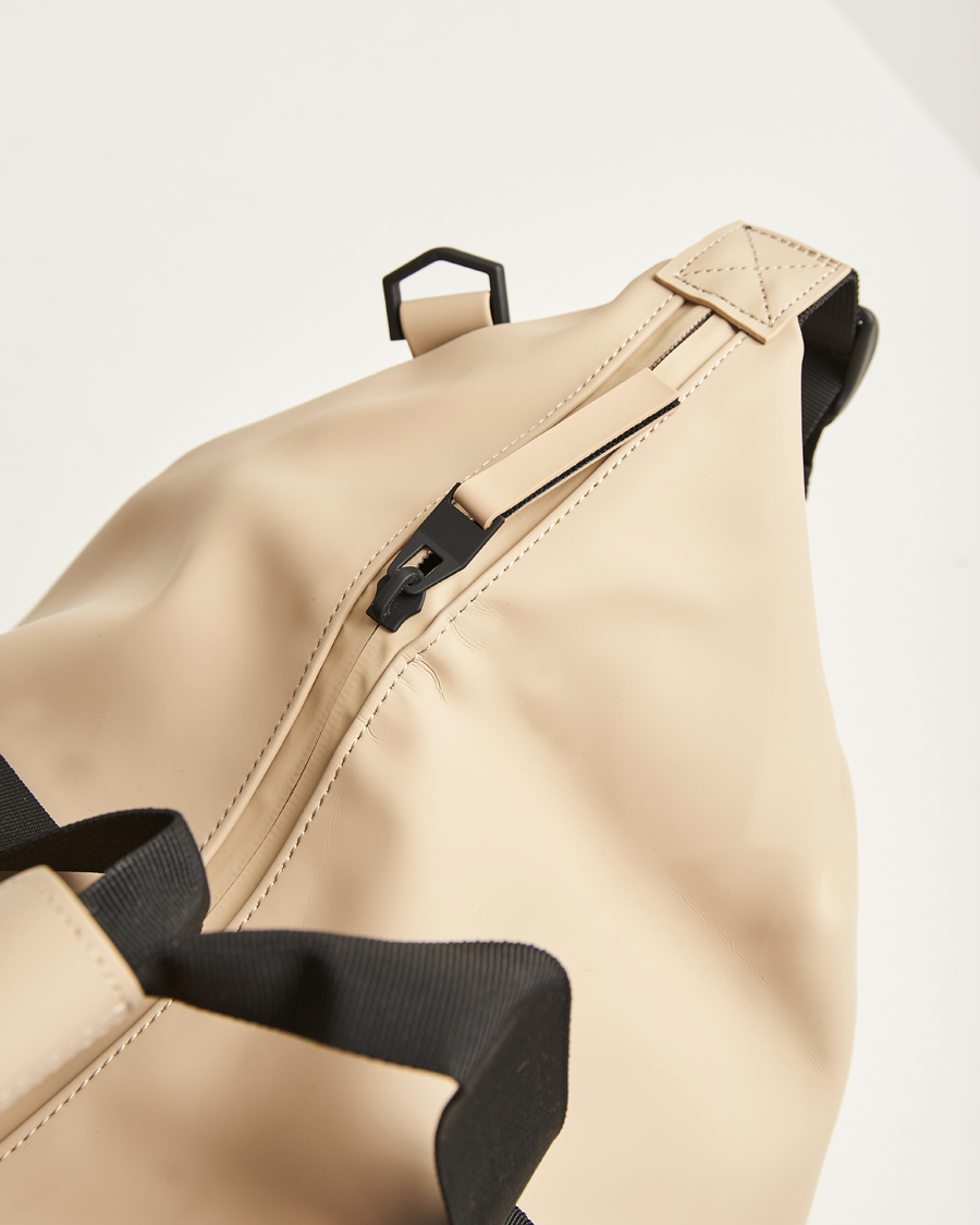 Mies | RAINS Hilo Weekendbag Sand | RAINS | Hilo Weekendbag Sand