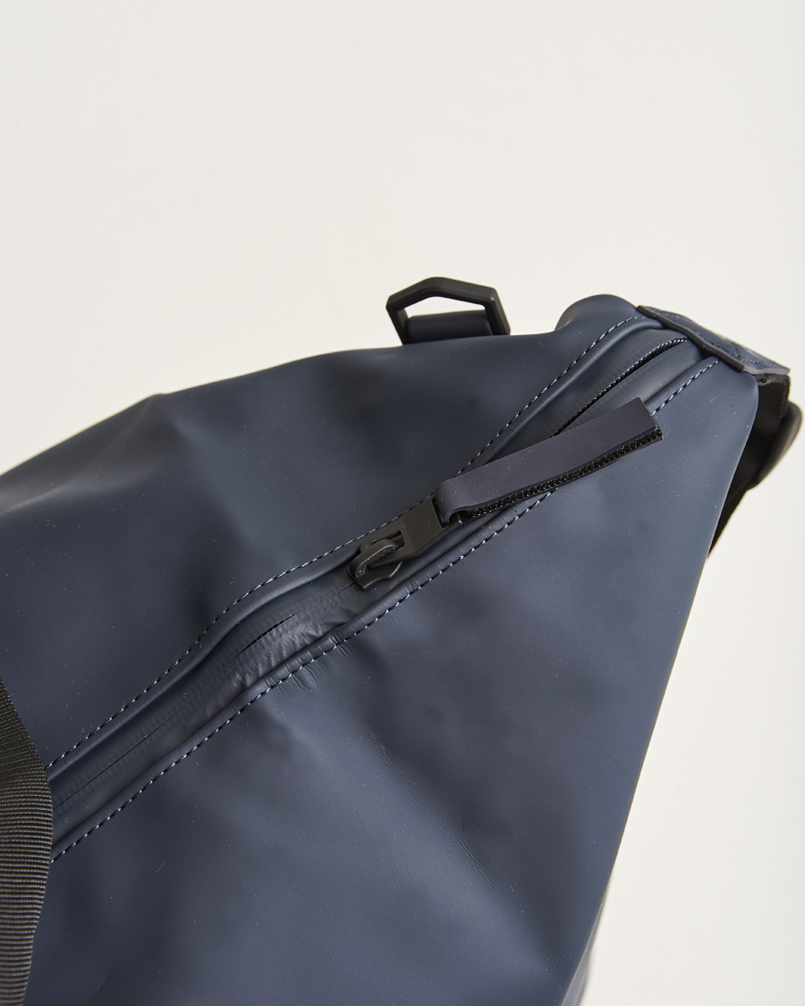 Mies | RAINS Hilo Weekendbag Navy | RAINS | Hilo Weekendbag Navy