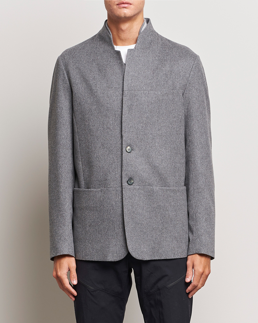 Mies | Pikkutakit | SEASE | Ellen Wool/Cashmere Blazer Light Grey