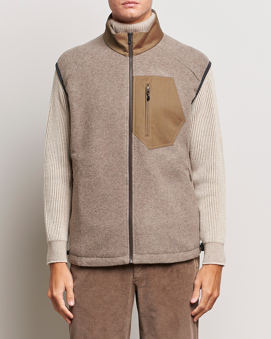 Mies | Takit | SEASE | Explorer Cashmere Fleece Vest Oyster