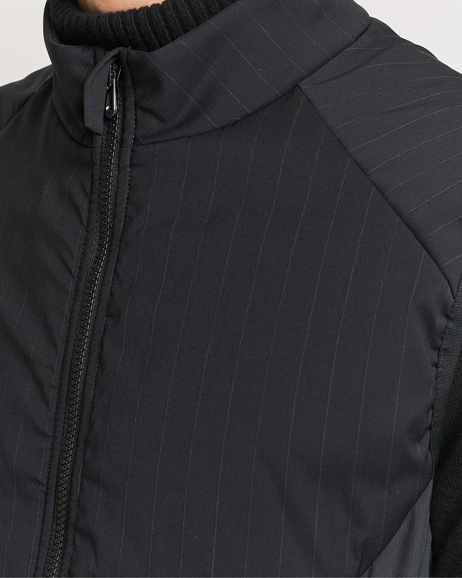 Mies | Takit | SEASE | Predator Wool/Nylon Insulated Vest Black