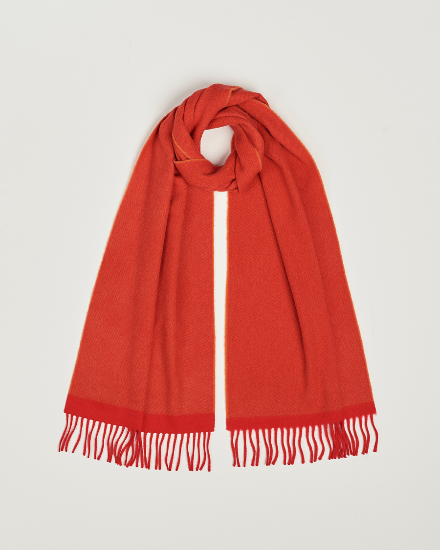 Mies | Begg & Co Solid Board Wool/Cashmere Scarf Berry Military | Begg & Co | Solid Board Wool/Cashmere Scarf Berry Military