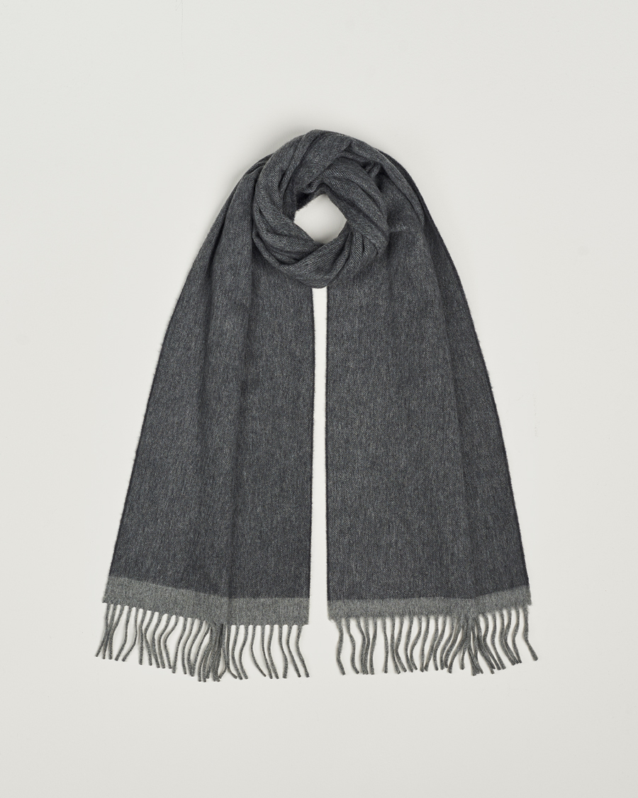 Mies | Kaulaliinat | Begg & Co | Solid Board Wool/Cashmere Scarf Flannel Charcoal