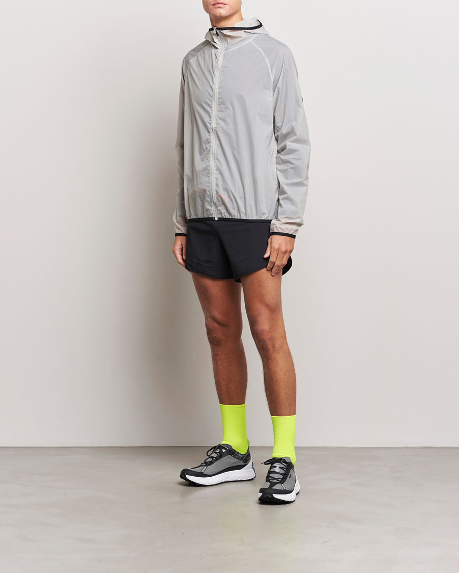 Mies | Takit | District Vision | Ultralight Packable DWR Wind Jacket Moonstone