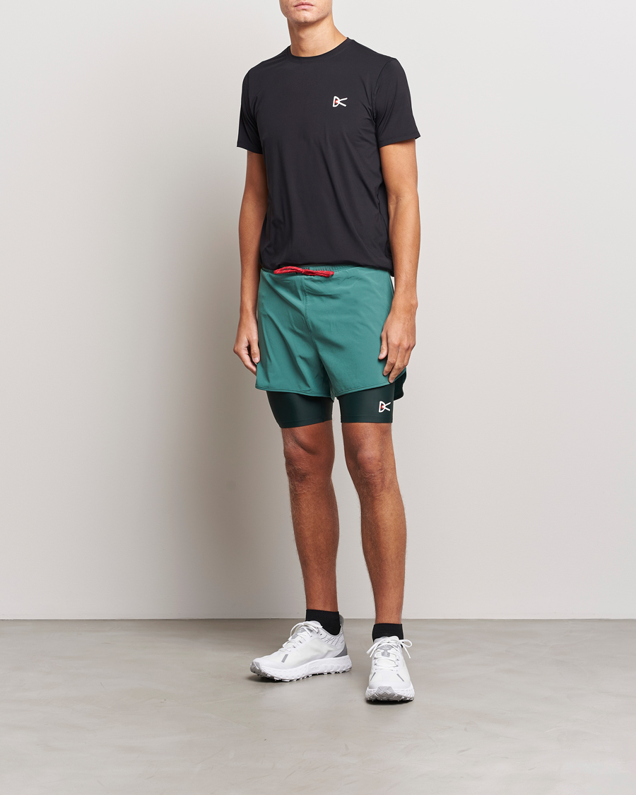 Mies | T-paidat | District Vision | Ultralight Aloe Short Sleeve Black