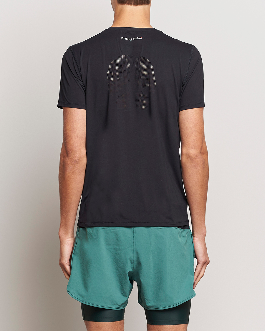 Mies | T-paidat | District Vision | Ultralight Aloe Short Sleeve Black