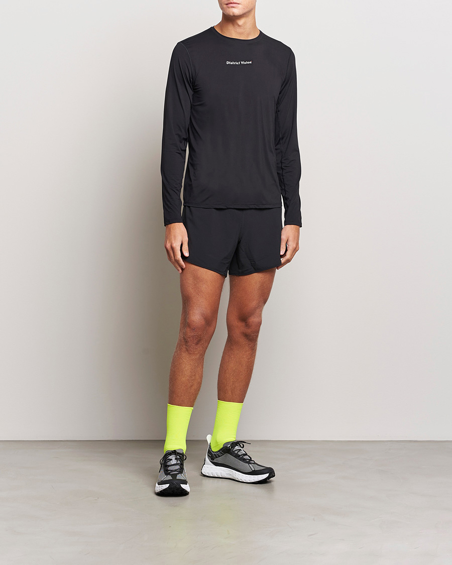 Mies | T-paidat | District Vision | Ultralight Aloe Long Sleeve Black