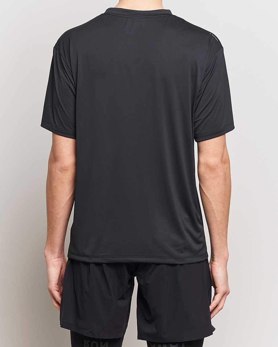 Mies | T-paidat | Satisfy | AuraLite T-Shirt Black