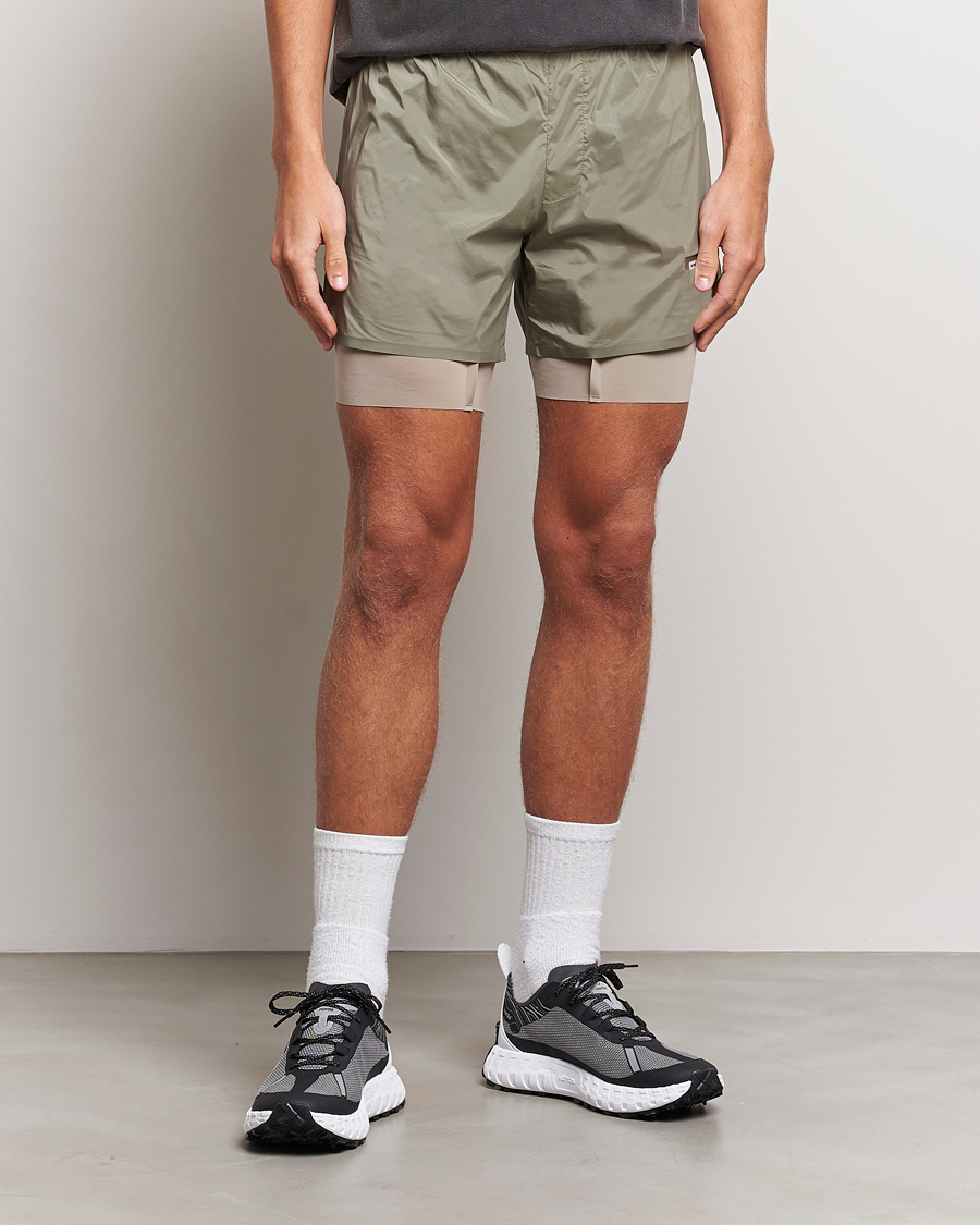 Mies | Shortsit | Satisfy | TechSilk 8 Inch Shorts Vetiver