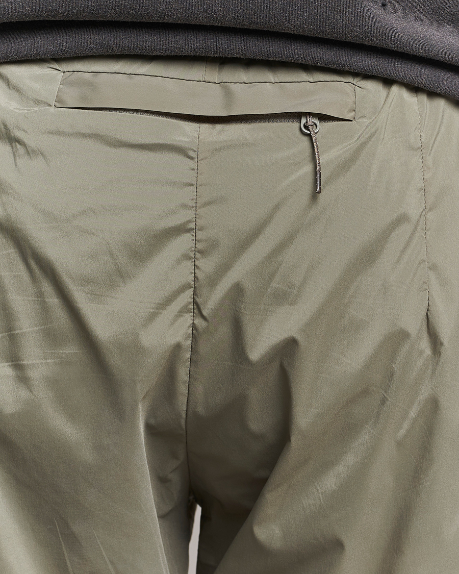 Mies | Shortsit | Satisfy | TechSilk 8 Inch Shorts Vetiver