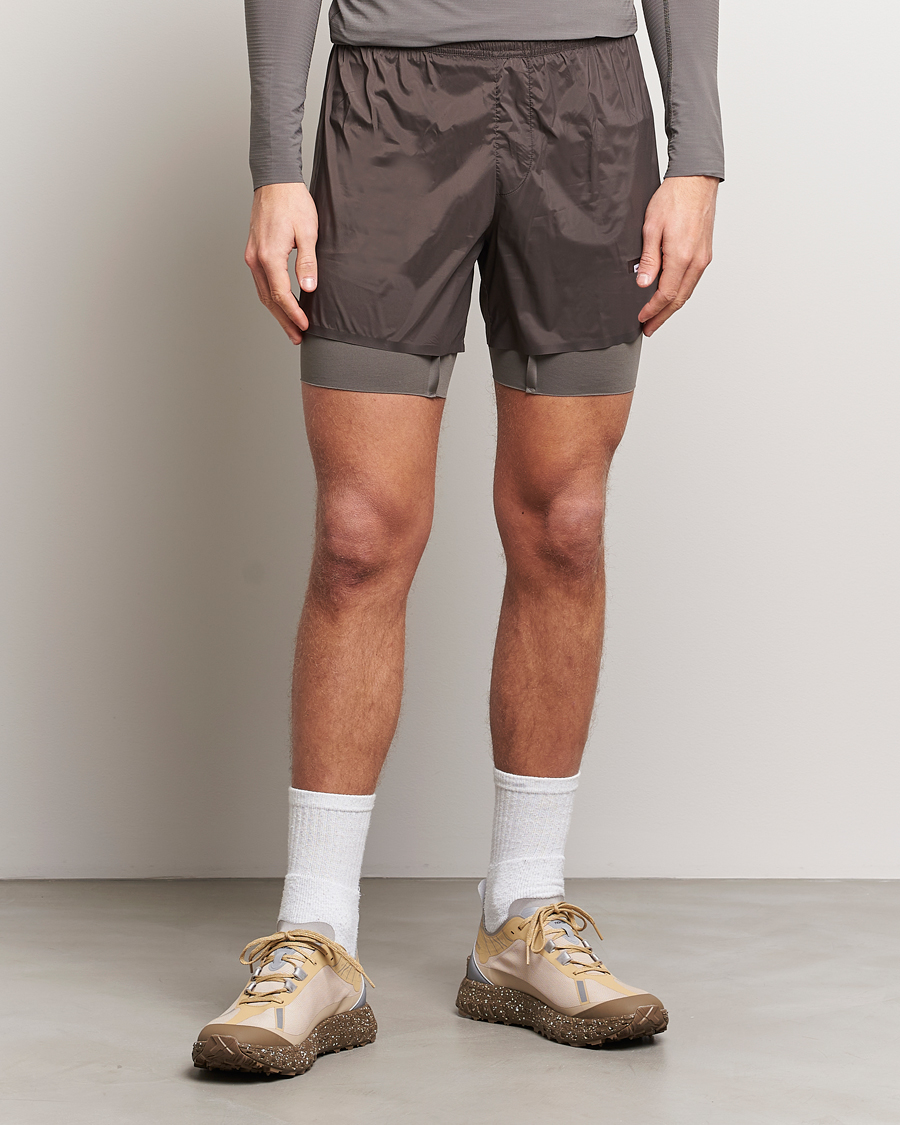 Mies | Running | Satisfy | CoffeeThermal 8 Inch Shorts Quicksand