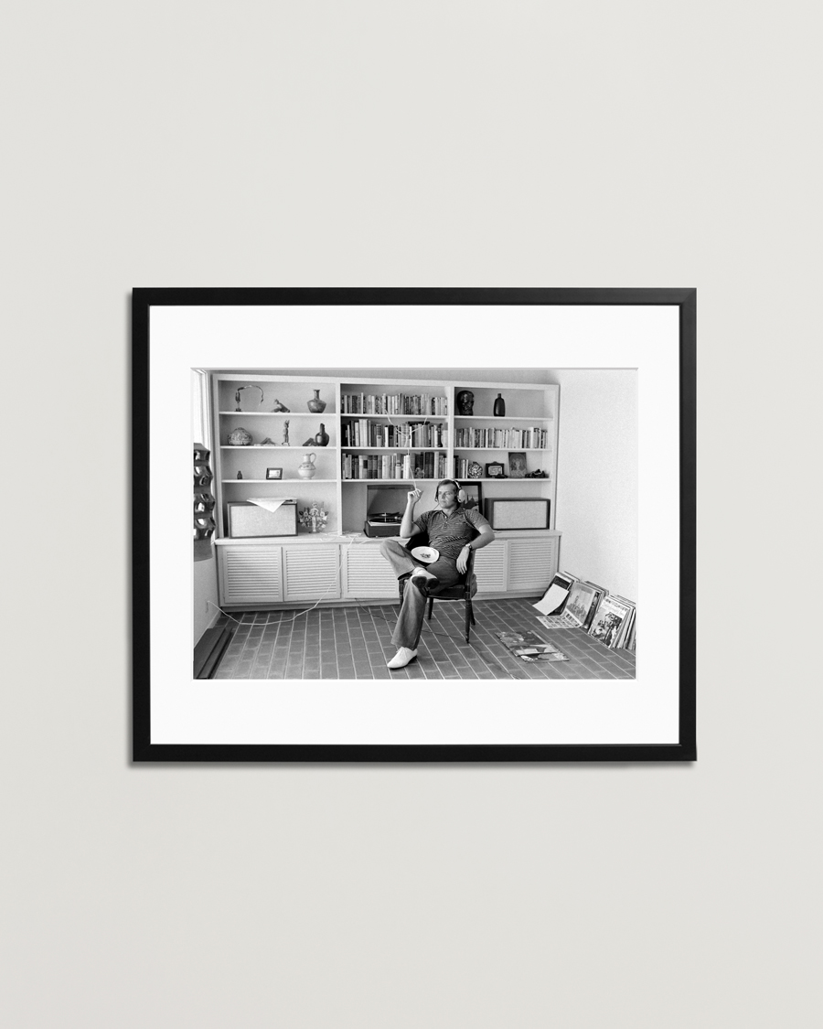 Mies | Taulut | Sonic Editions | Framed Jack Nicholson At Home