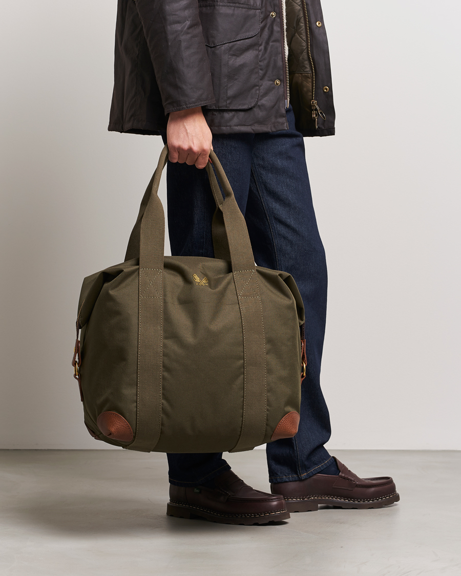 Mies | Laukut | Bennett Winch | Small Nylon Cargo Bag Olive