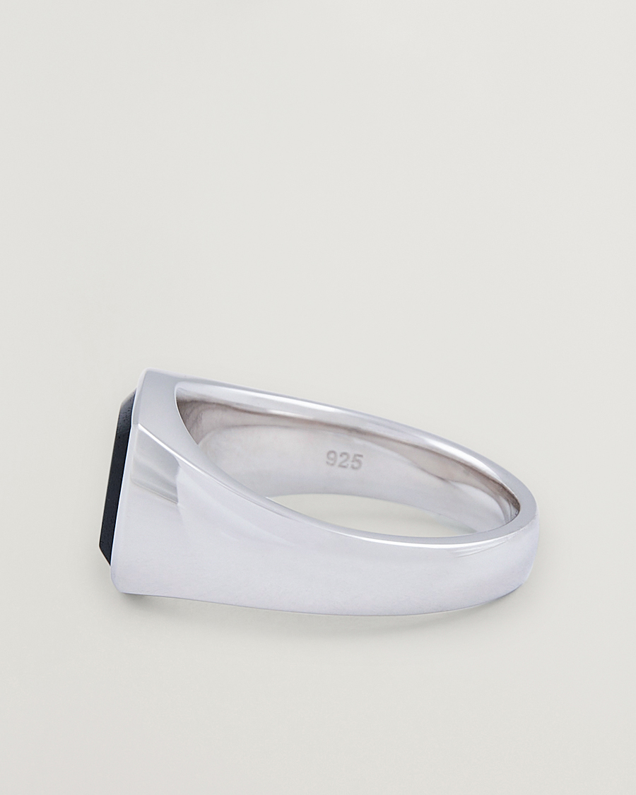 Mies | Korut | Tom Wood | Kay Ring Blue Hawk Eye