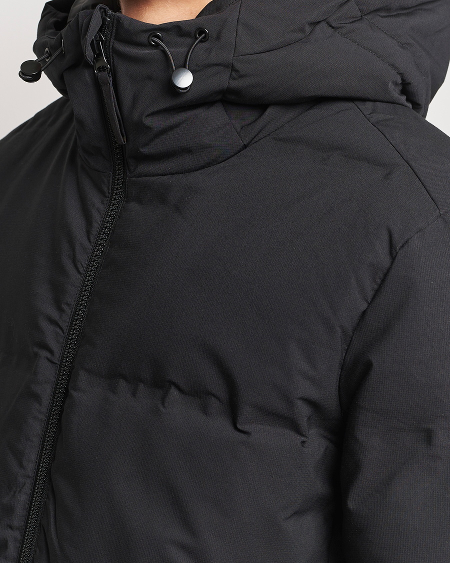 Mies | Takit | A Day's March | Yangra Puffer Jacket Matt Black
