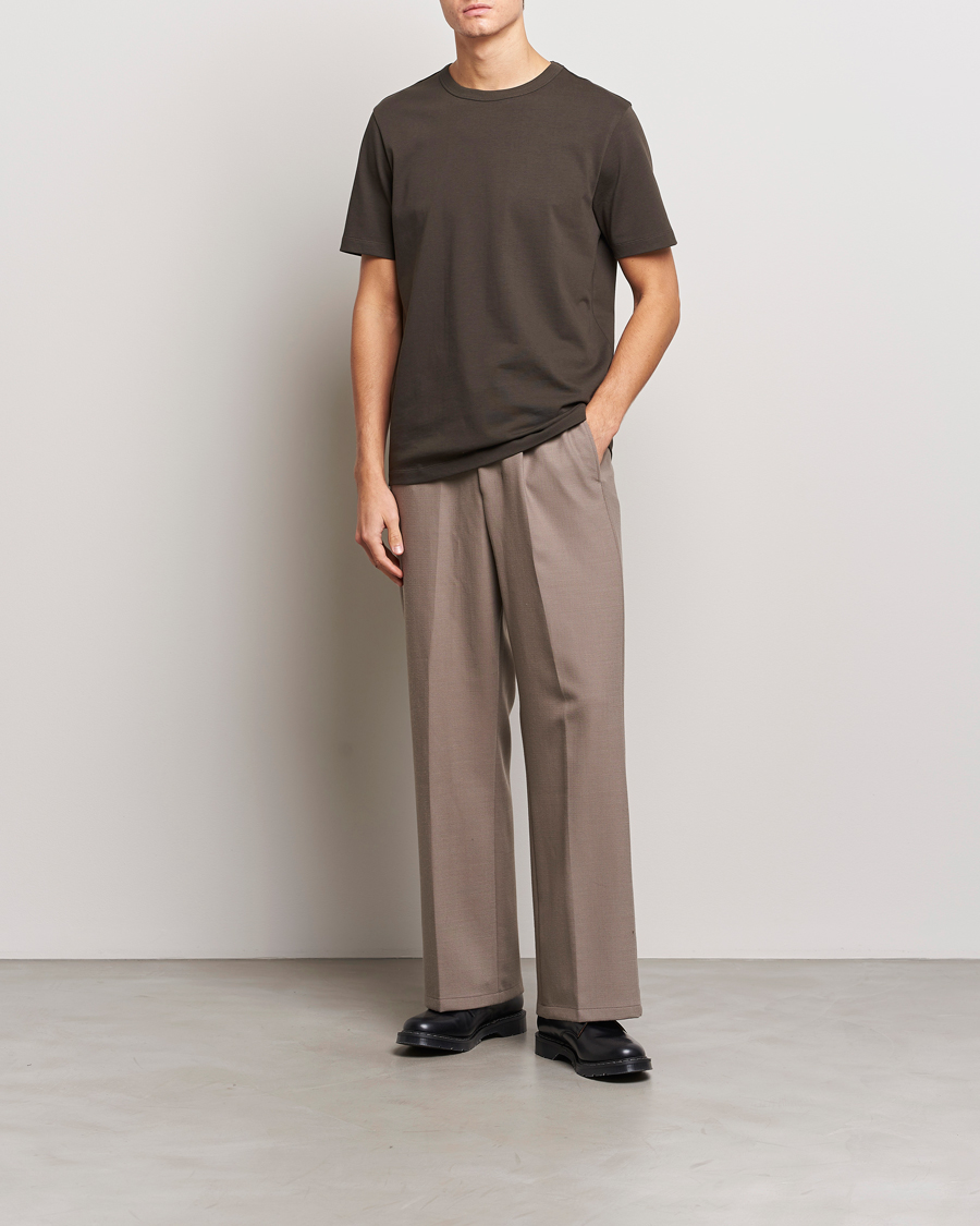 Mies | T-paidat | A Day's March | Heavy Tee Chocolate