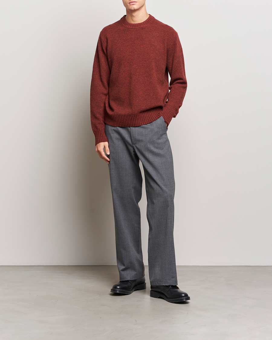 Mies | Puserot | A Day's March | Marlow Lambswool Crew Zinfandel