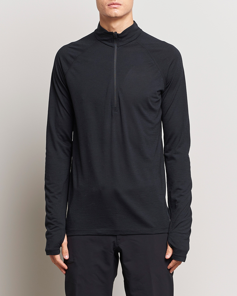 Mies | Puserot | Houdini | Desoli Merino Light Half Zip True Black