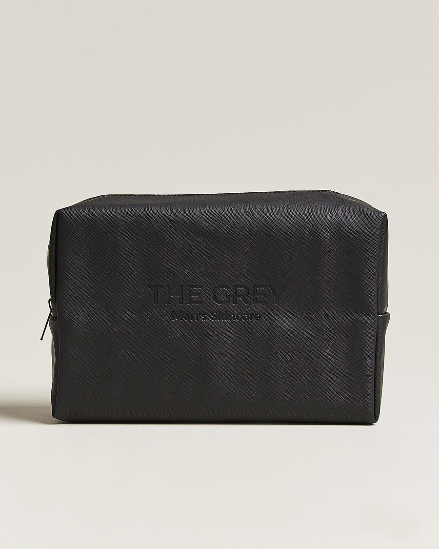 Mies | Ihonhoito | THE GREY | The Essential Set