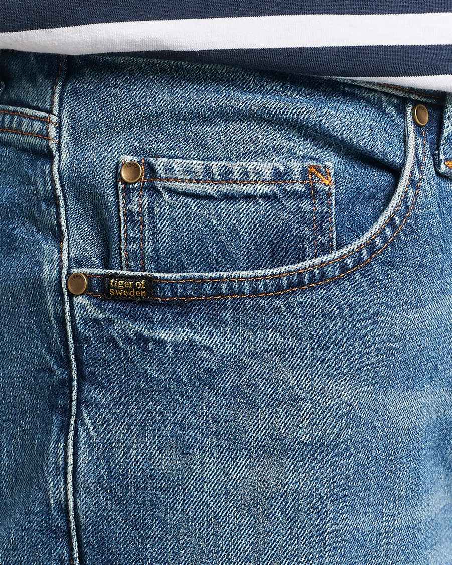 Mies | Farkut | Tiger of Sweden | Pistolero Stretch Cotton Jeans Midnight Blue