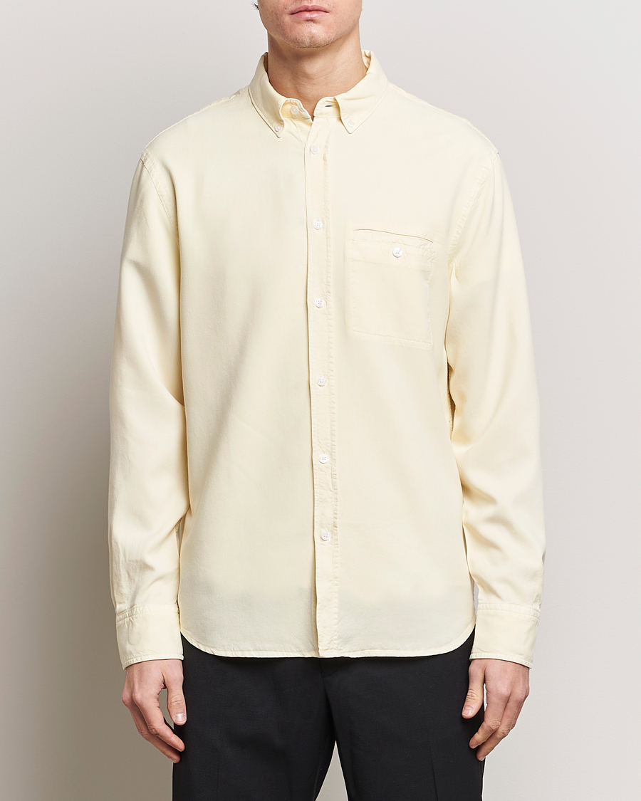 Mies | Kauluspaidat | Filippa K | Zachary Lyocell Shirt Soft Yellow