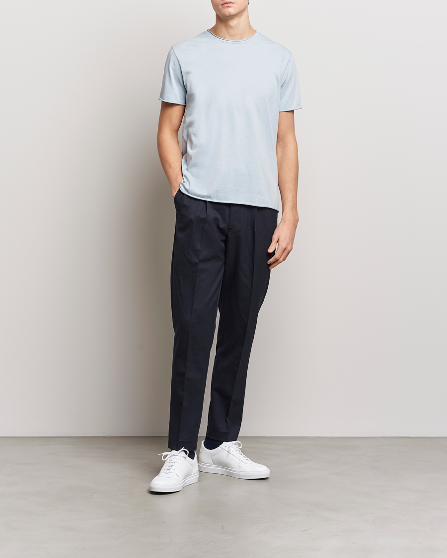 Mies | T-paidat | Filippa K | Roll Neck Crew Neck T-Shirt Dove Blue