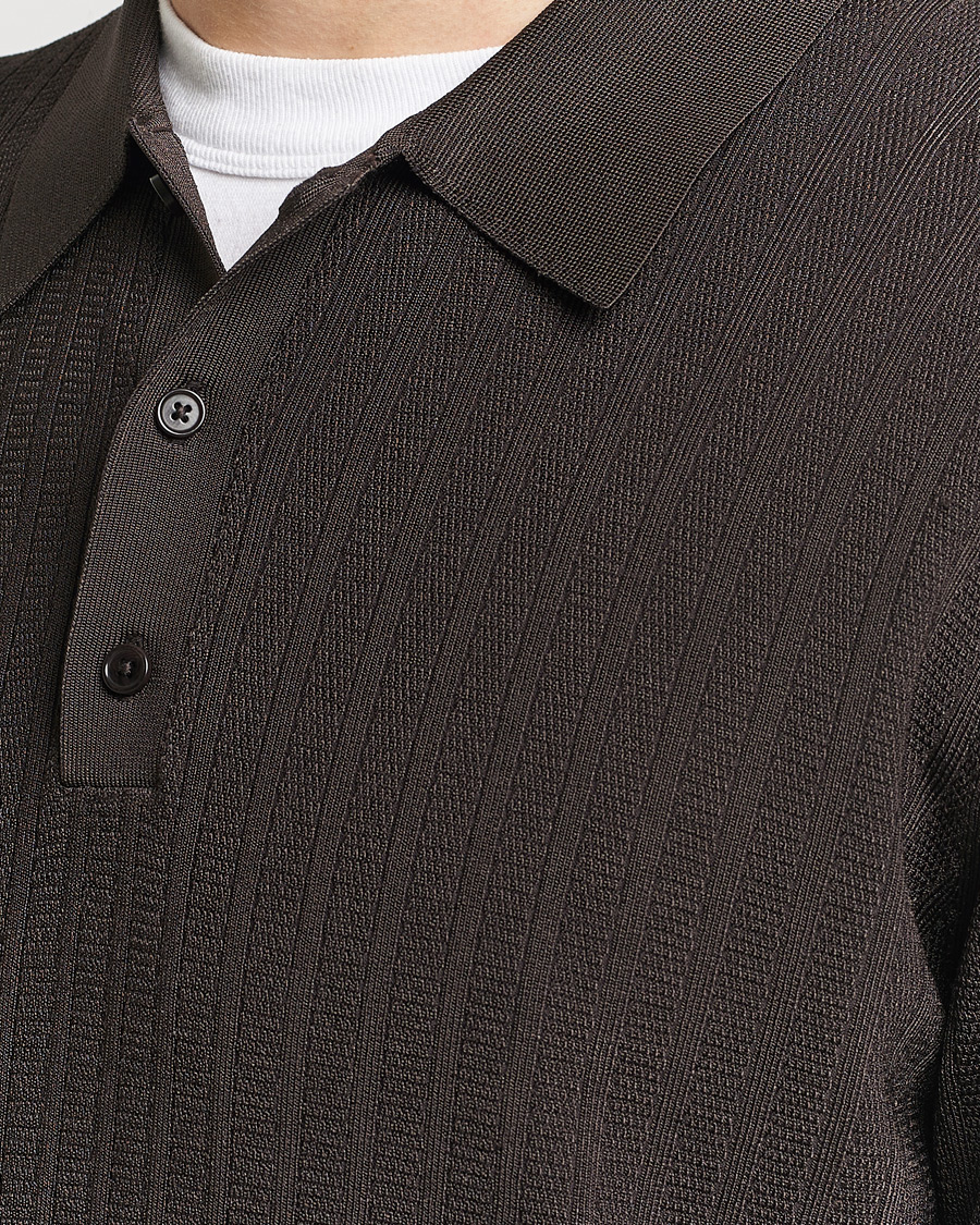 Mies | Puserot | Filippa K | Structured Knitted Polo Dark Oak