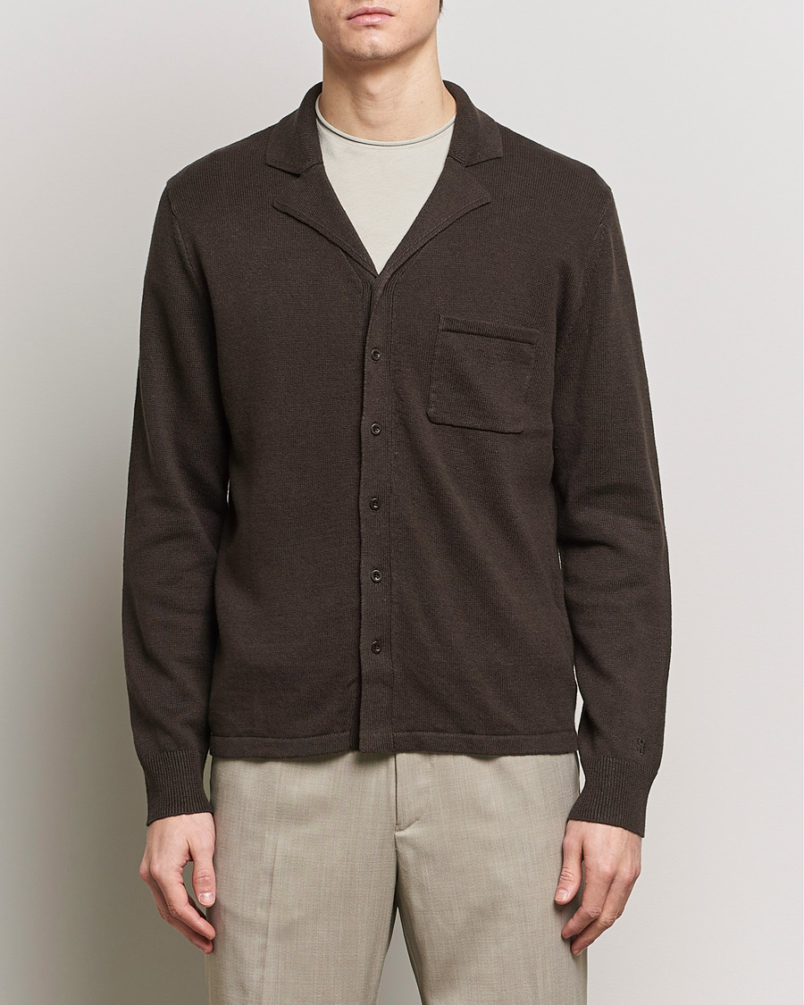 Mies | Puserot | Filippa K | Cotton Linen Knitted Shirt Dark Oak