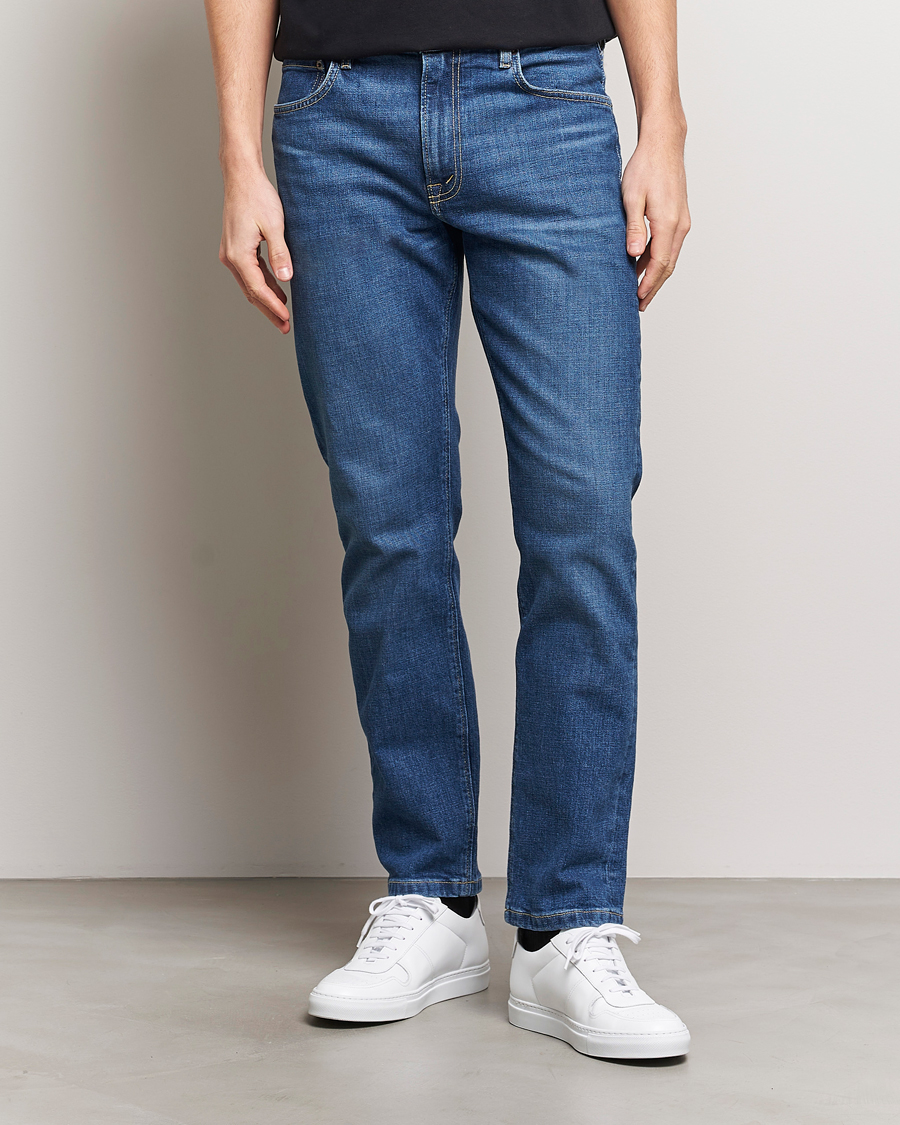 Mies | Farkut | Jeanerica | TM005 Tapered Jeans Tom Mid Blue Wash