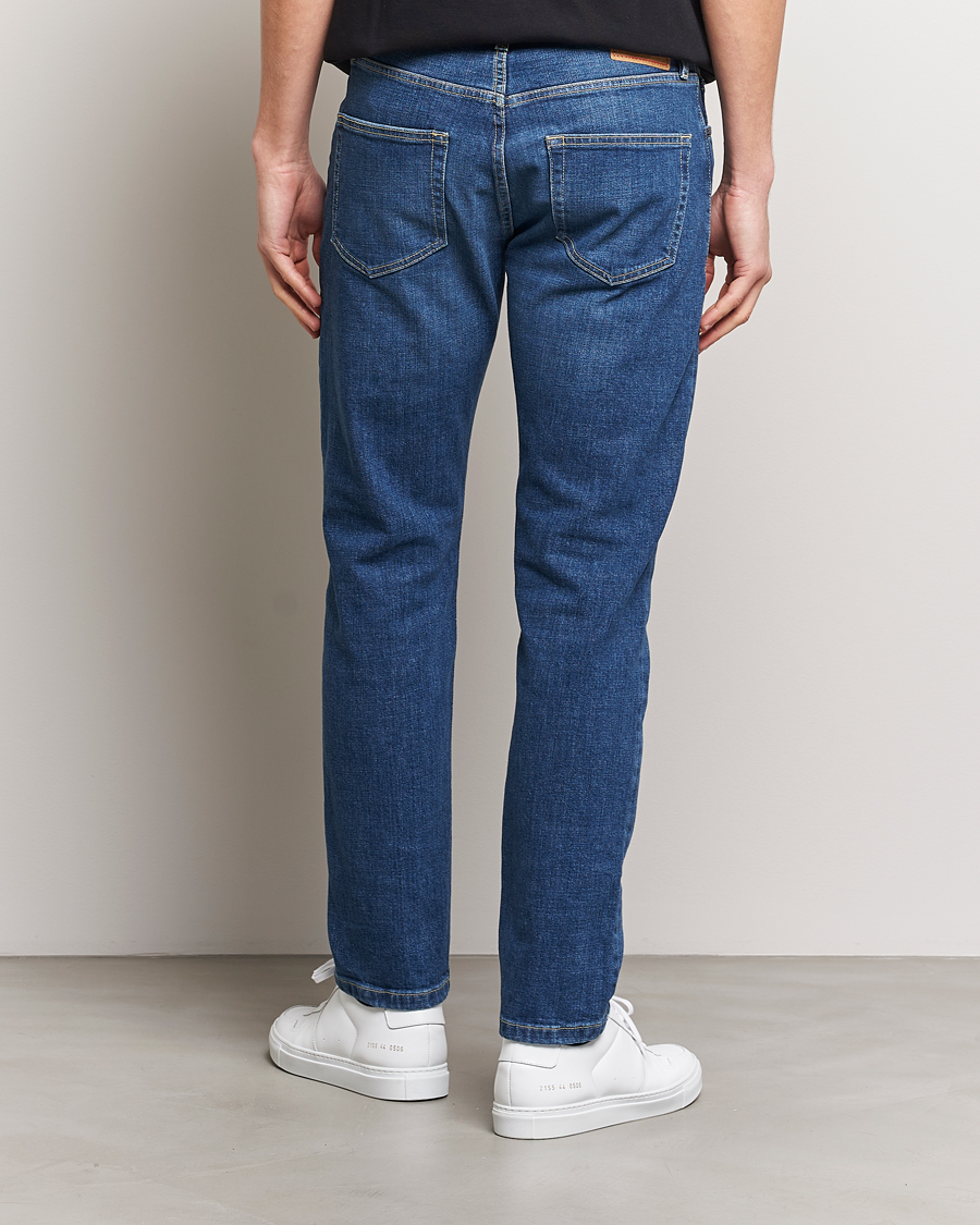Mies | Farkut | Jeanerica | TM005 Tapered Jeans Tom Mid Blue Wash