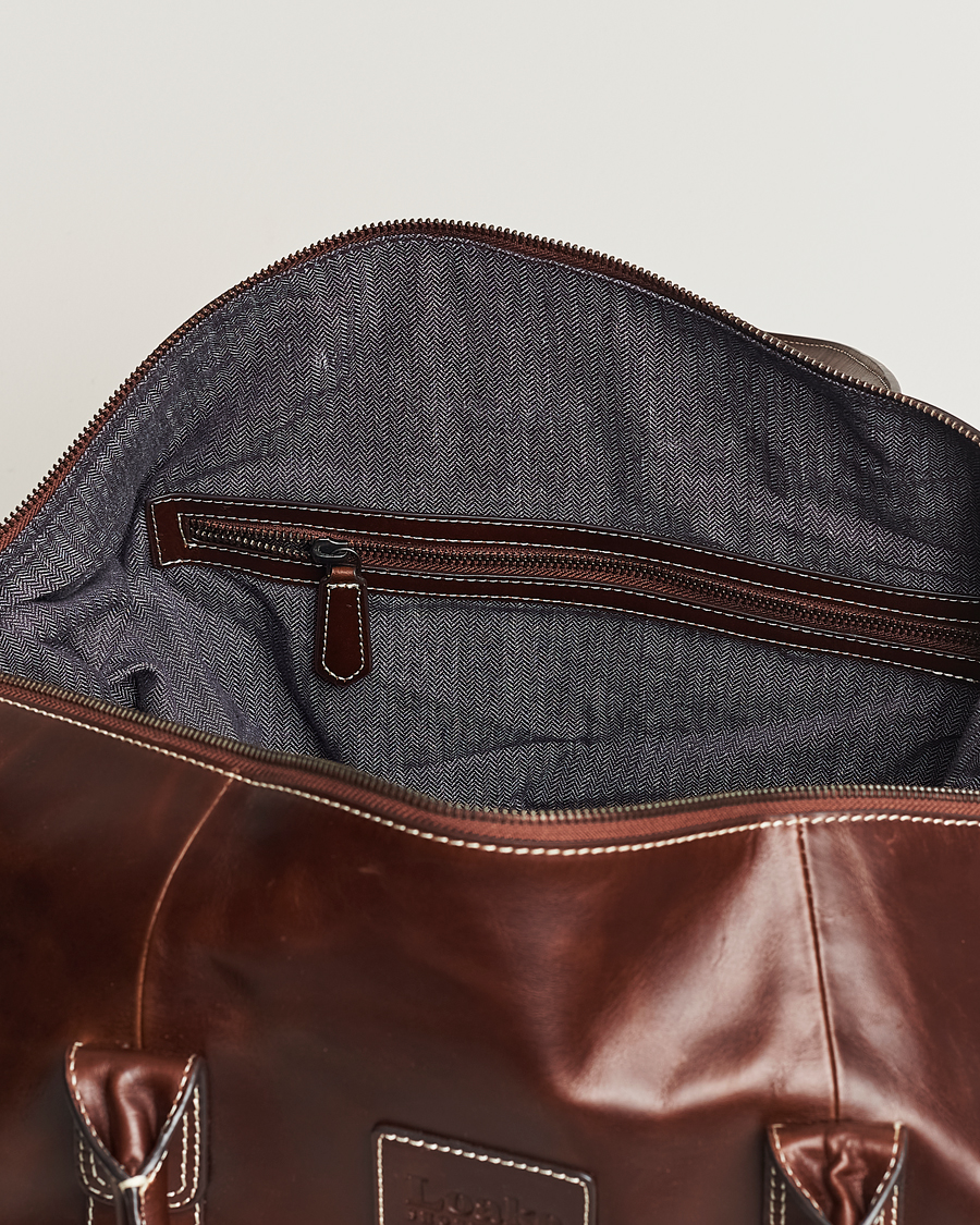 Mies | Laukut | Loake Shoemakers | Balmoral Veg Tanned Leather Overnight Bag Brown