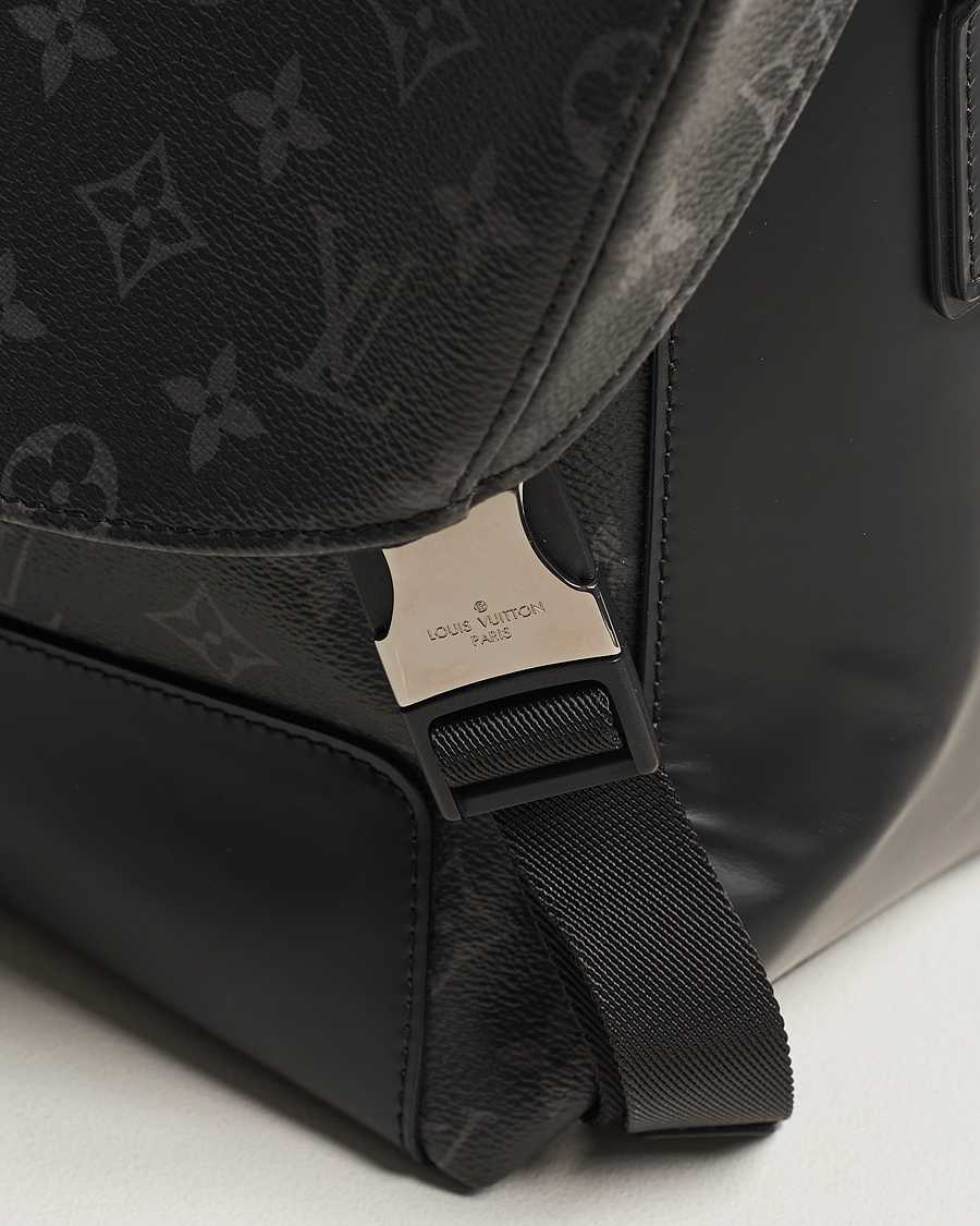Mies | Louis Vuitton Pre-Owned Messenger Voyager MM Bag Monogram Eclipse | Louis Vuitton Pre-Owned | Messenger Voyager MM Bag Monogram Eclipse