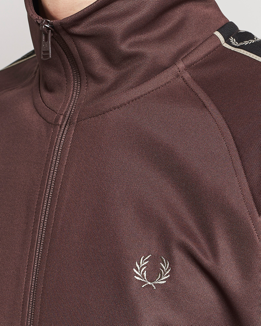 Mies | Puserot | Fred Perry | Taped Track Jacket Brick Red