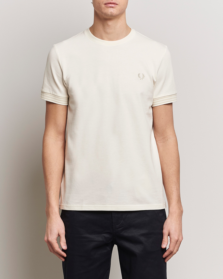 Mies | Best of British | Fred Perry | Striped Cuff Crew Neck T-Shirt Ecru